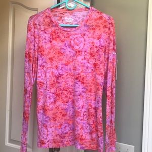 BOGO Ladies Saucony pullover top